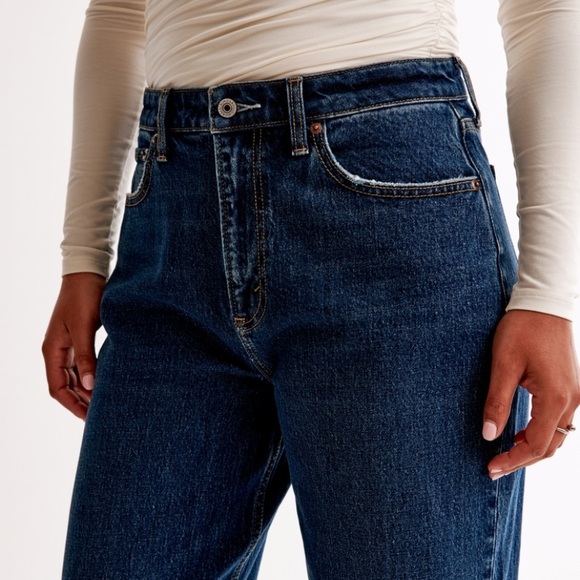 ABERCROMBIE Curve Love High Rise Vintage Jeans - Picture 4 of 10